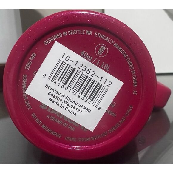 Stanley X e.l.f. Quencher H2.0 FlowState 40oz Tumbler, RED DELICIOUS - Picture 4 of 4